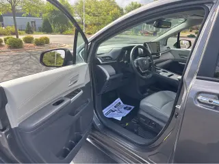 Gold Certified2024 Toyota Sienna XLE
