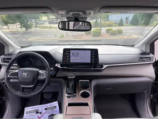 Gold Certified2024 Toyota Sienna XLE
