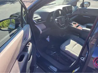 Gold Certified2024 Toyota Sienna XLE