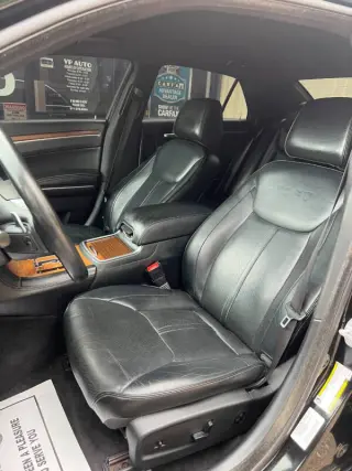 2013 Chrysler 300 C John Varvatos Luxury Edition