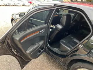 2013 Chrysler 300 C John Varvatos Luxury Edition