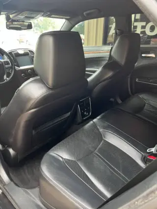 2013 Chrysler 300 C John Varvatos Luxury Edition