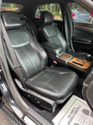2013 Chrysler 300 C John Varvatos Luxury Edition