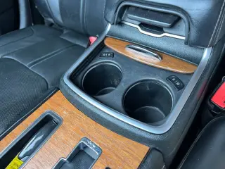 2013 Chrysler 300 C John Varvatos Luxury Edition