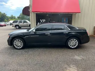 2013 Chrysler 300 C John Varvatos Luxury Edition