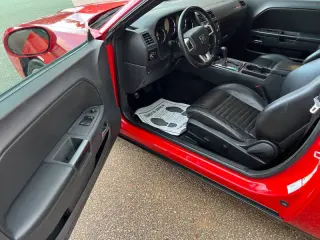 2014 Dodge Challenger SXT