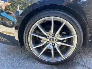 Genesis G70 2022 2.0T 4dr Sedan