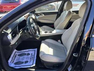 Genesis G70 2023 2.0T 4dr Sedan