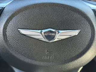 Genesis G70 2023 2.0T 4dr Sedan