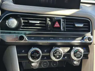 Genesis G70 2023 2.0T 4dr Sedan