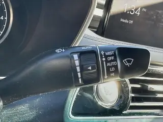 Genesis G70 2023 2.0T 4dr Sedan