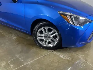 Silver Certified2018 Toyota YARIS Auto (Natl)