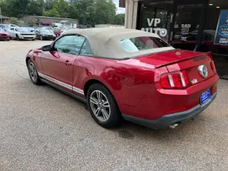 2011 Ford Mustang V6 Premium