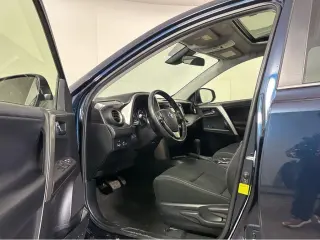 Silver Certified2018 Toyota RAV4 XLE