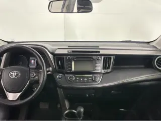 Silver Certified2018 Toyota RAV4 XLE