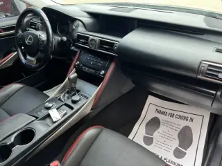 2017 Lexus IS 200t