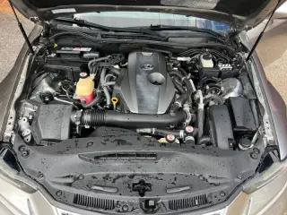2017 Lexus IS 200t