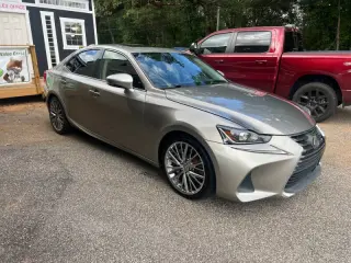 2017 Lexus IS 200t