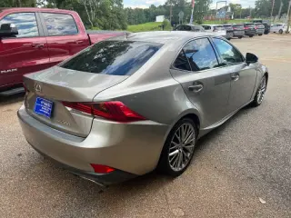 2017 Lexus IS 200t