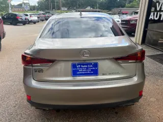 2017 Lexus IS 200t