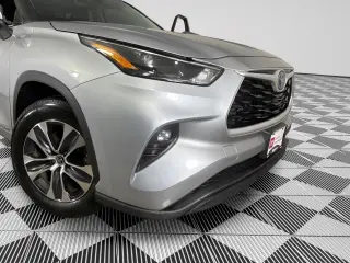 Silver Certified2022 Toyota Highlander Hybrid HYBRIDXLE