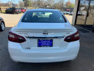 2017 Nissan Altima 2.5 SR