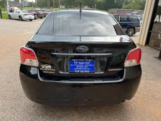 2013 Subaru Impreza 2.0i Premium