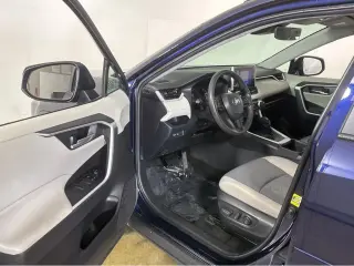 Gold Certified2023 Toyota RAV4 XLE