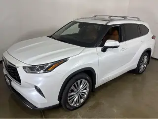 Gold Certified2022 Toyota Highlander PLAT