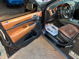 2013 Jeep Grand Cherokee Overland Summit
