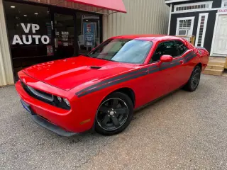 2014 Dodge Challenger SXT Plus