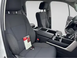 2022 Toyota Tundra SR5 CREW