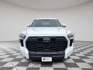 2022 Toyota Tundra SR5 CREW