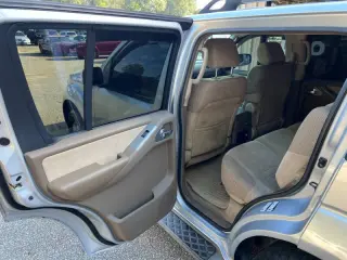 2006 Nissan Pathfinder SE
