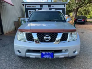 2006 Nissan Pathfinder SE