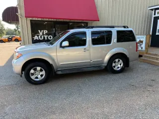 2006 Nissan Pathfinder SE