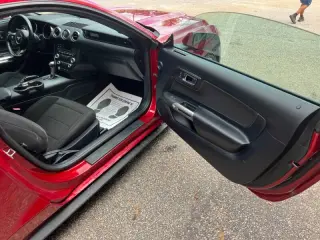 2016 Ford Mustang V6
