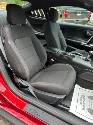 2016 Ford Mustang V6
