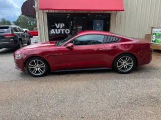 2016 Ford Mustang V6
