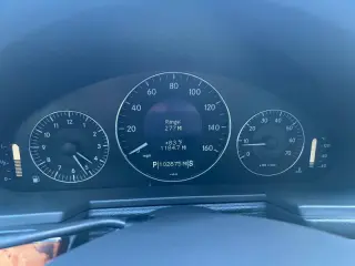 2004 Mercedes-Benz E-Class E 320