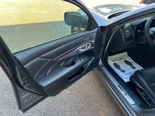 2012 Infiniti M37 x