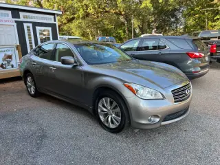 2012 Infiniti M37 x