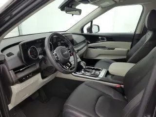 Kia Carnival 2024 EX Mini-Van de 4 puertas