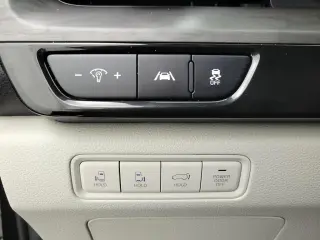 Kia Carnival 2024 EX Mini-Van de 4 puertas