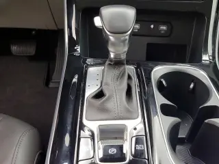 Kia Carnival 2024 EX Mini-Van de 4 puertas
