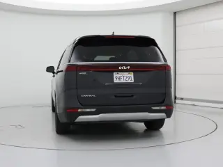 Kia Carnival 2024 EX Mini-Van de 4 puertas