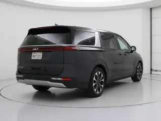 Kia Carnival 2024 EX Mini-Van de 4 puertas
