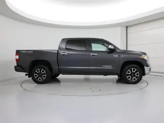 Toyota Tundra 2016 4x4 Limited 4dr CrewMax Cab Pickup SB (5.7L V8)