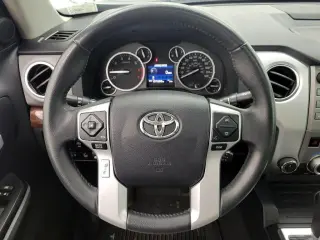 Toyota Tundra 2016 4x4 Limited 4dr CrewMax Cab Pickup SB (5.7L V8)