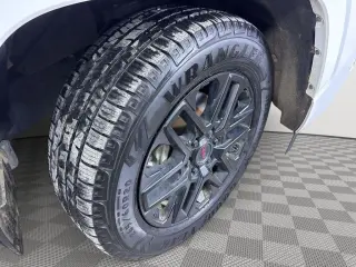 Gold Certified2025 Toyota Sequoia SR5